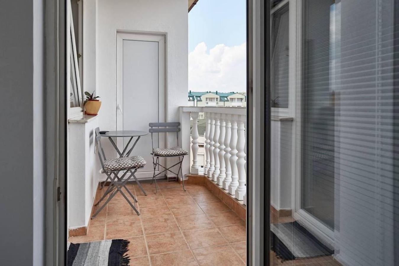 Bright Apartment Near City Center Skopje Exterior photo